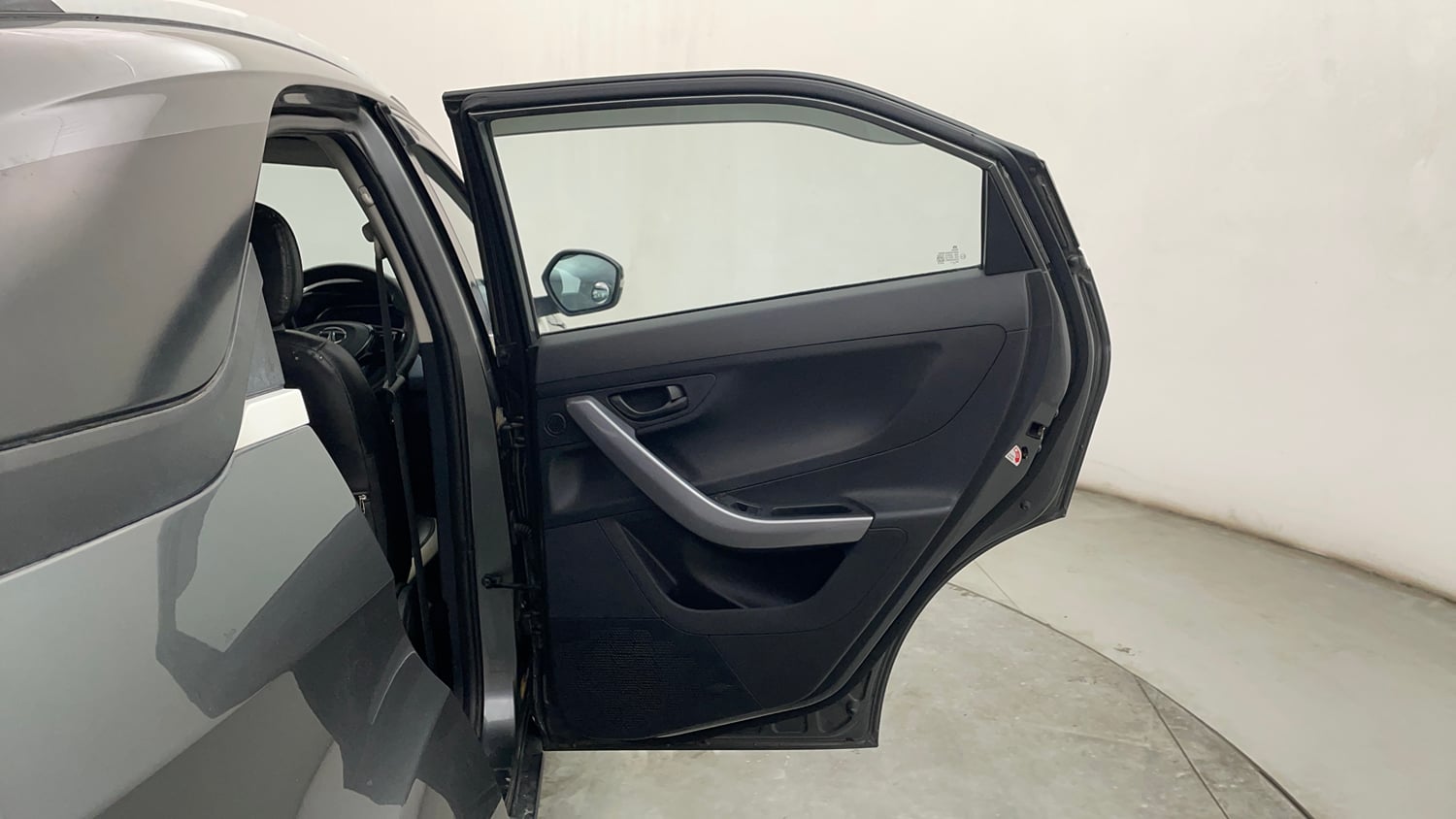 Used 2021 Tata Nexon XM (S) Petrol Manual interior RIGHT REAR DOOR OPEN VIEW
