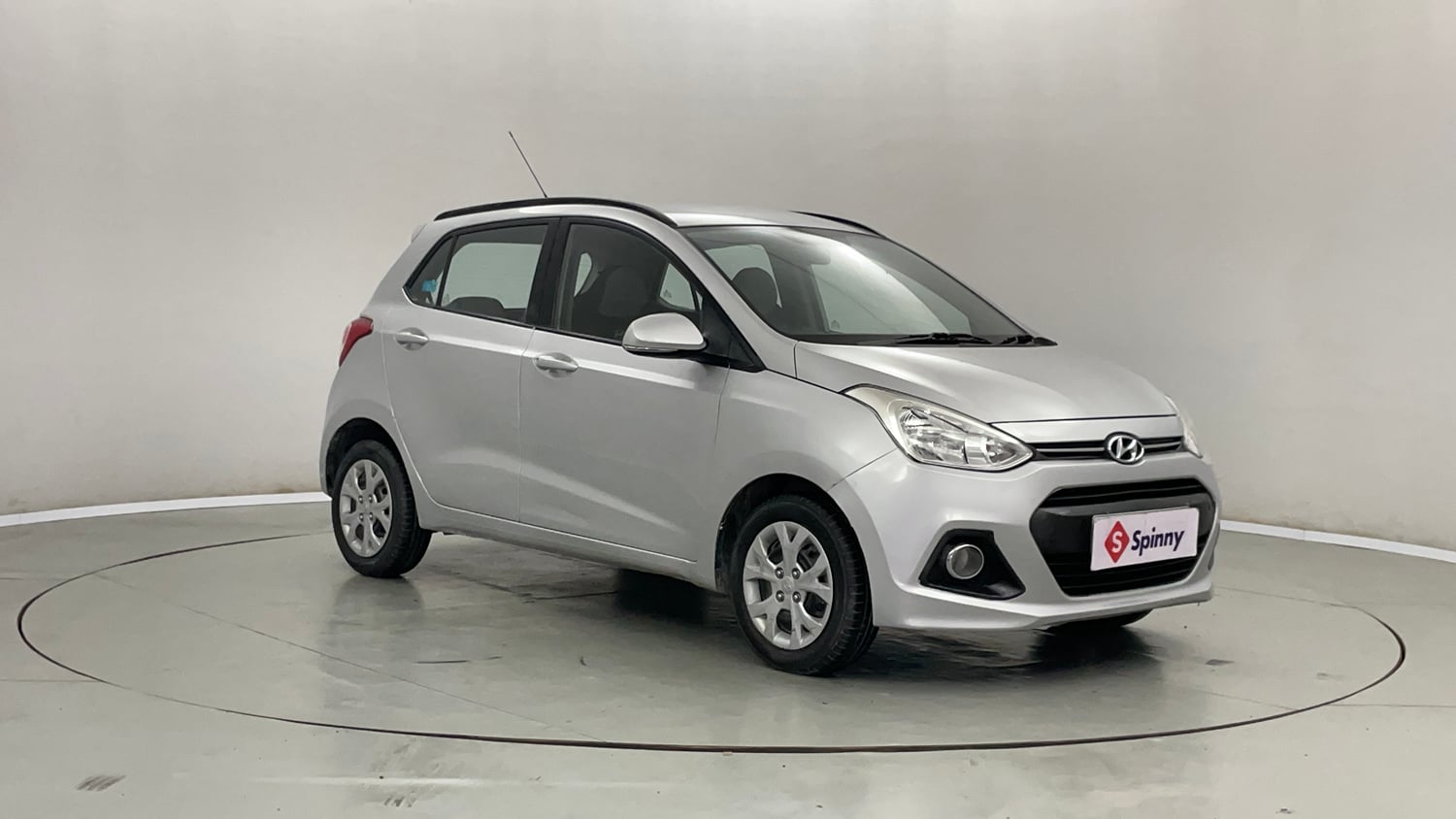 Used 2017 Hyundai Grand i10 Sportz 1.2 Kappa VTVT Petrol Manual exterior RIGHT FRONT CORNER VIEW