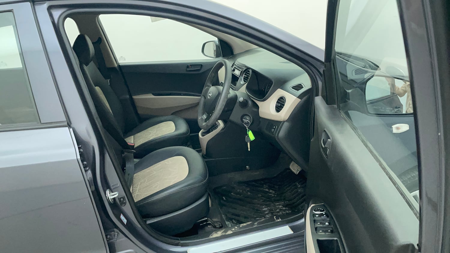 Used 2016 Hyundai Grand i10 Magna AT 1.2 Kappa VTVT Petrol Automatic interior RIGHT SIDE FRONT DOOR CABIN VIEW