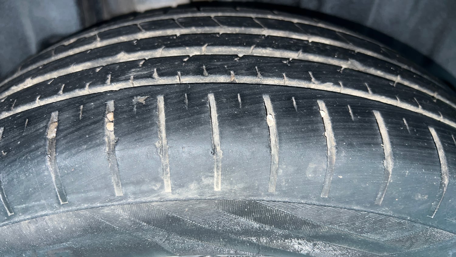 Used 2023 Maruti Suzuki Baleno Delta AGS Petrol Automatic tyres RIGHT REAR TYRE TREAD VIEW