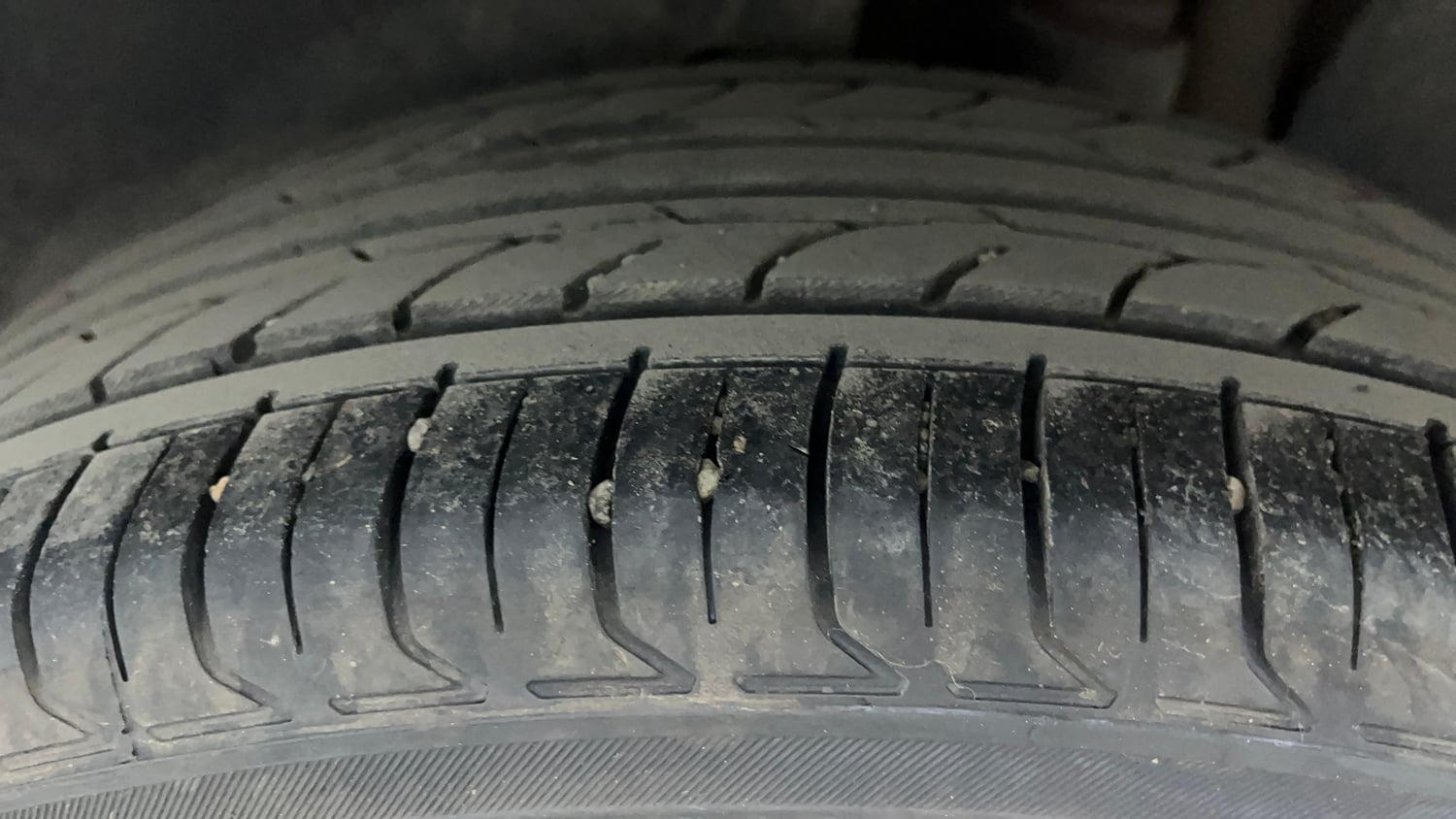 Used 2022 Hyundai Creta SX (O) 1.5 Petrol IVT Knight Petrol Automatic tyres LEFT REAR TYRE TREAD VIEW