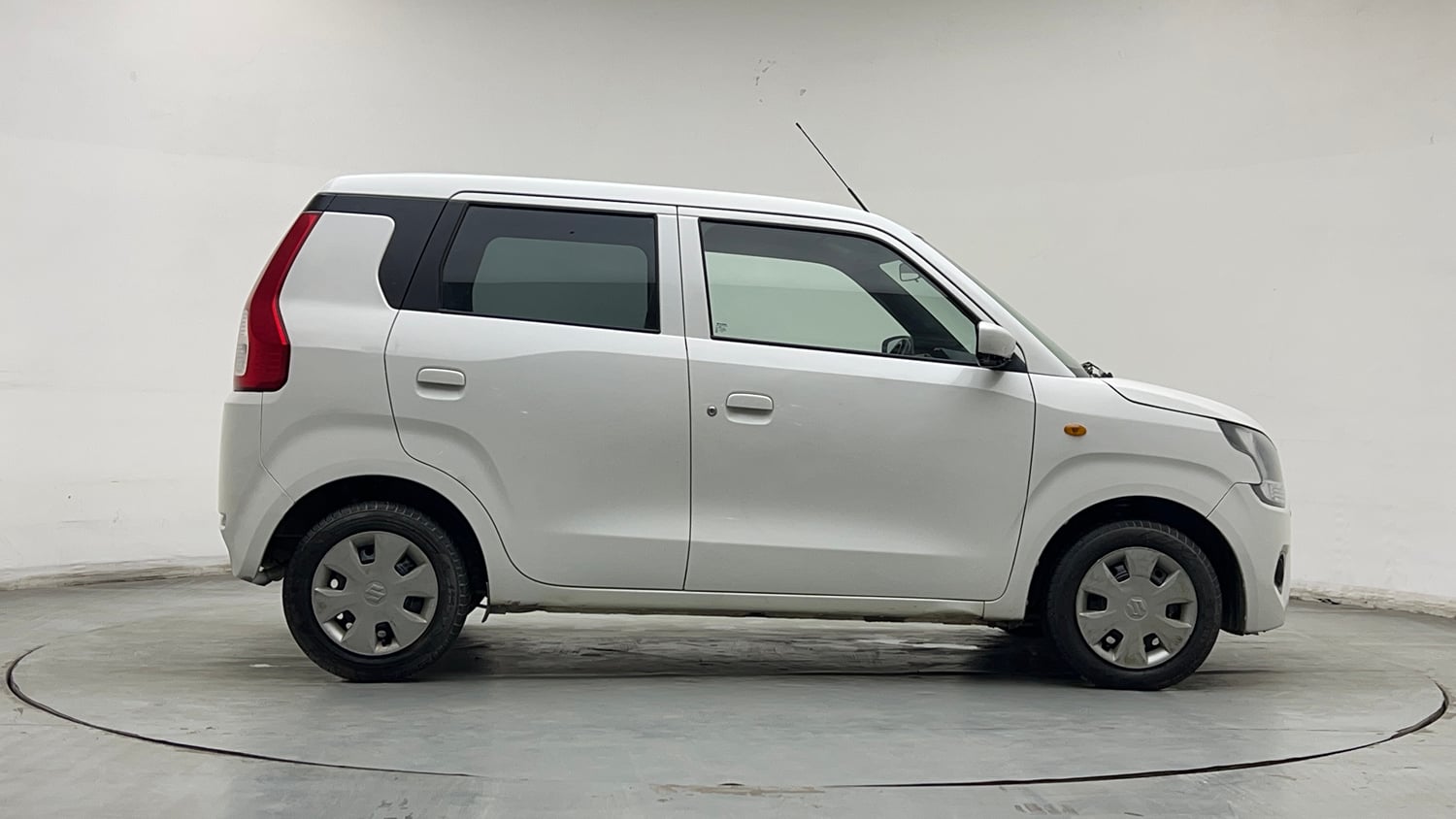Used 2022 Maruti Suzuki Wagon R VXI 1.0 Petrol Manual exterior RIGHT SIDE VIEW