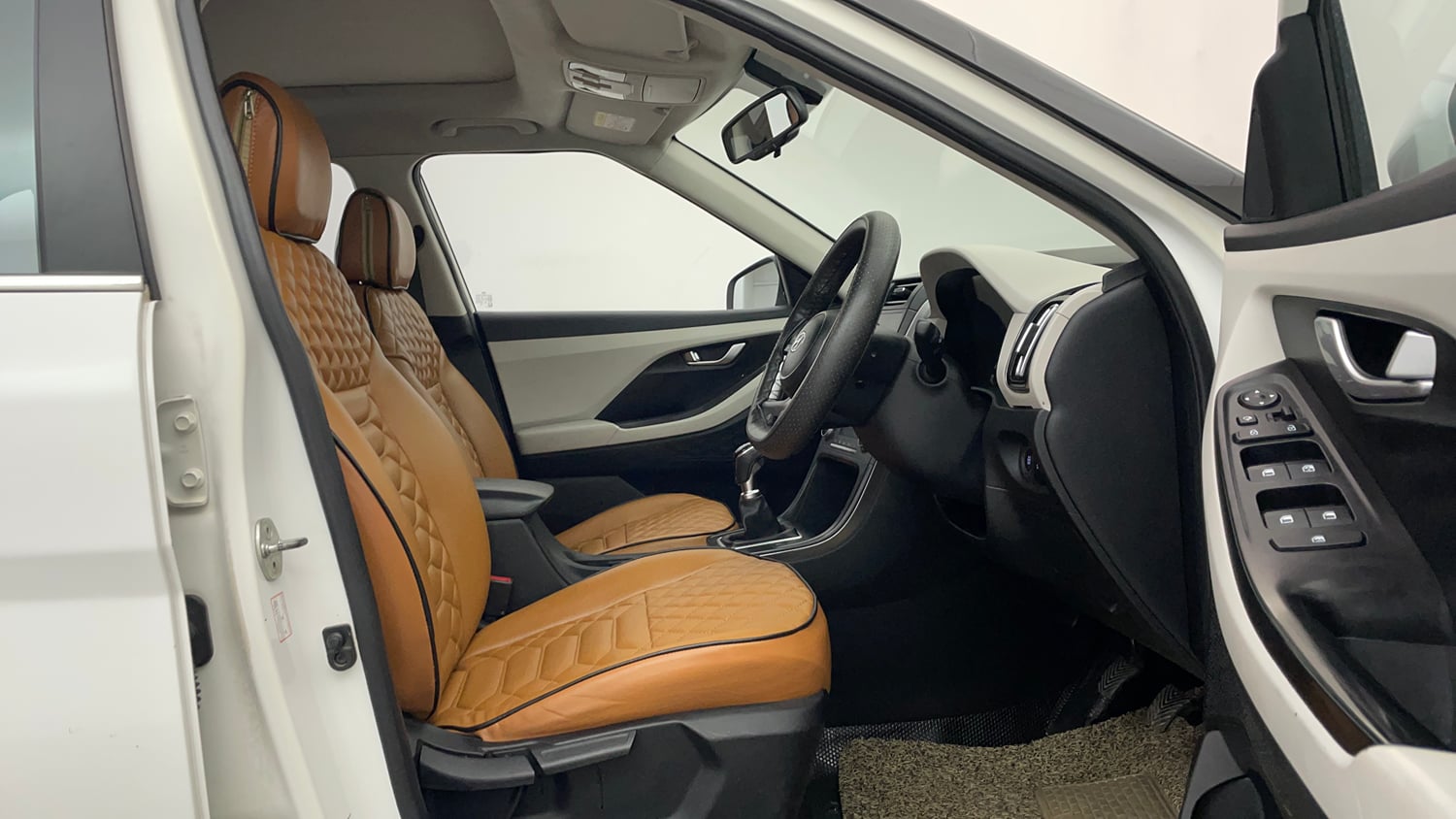 Used 2020 Hyundai Creta SX 1.5 Diesel Diesel Manual interior RIGHT SIDE FRONT DOOR CABIN VIEW