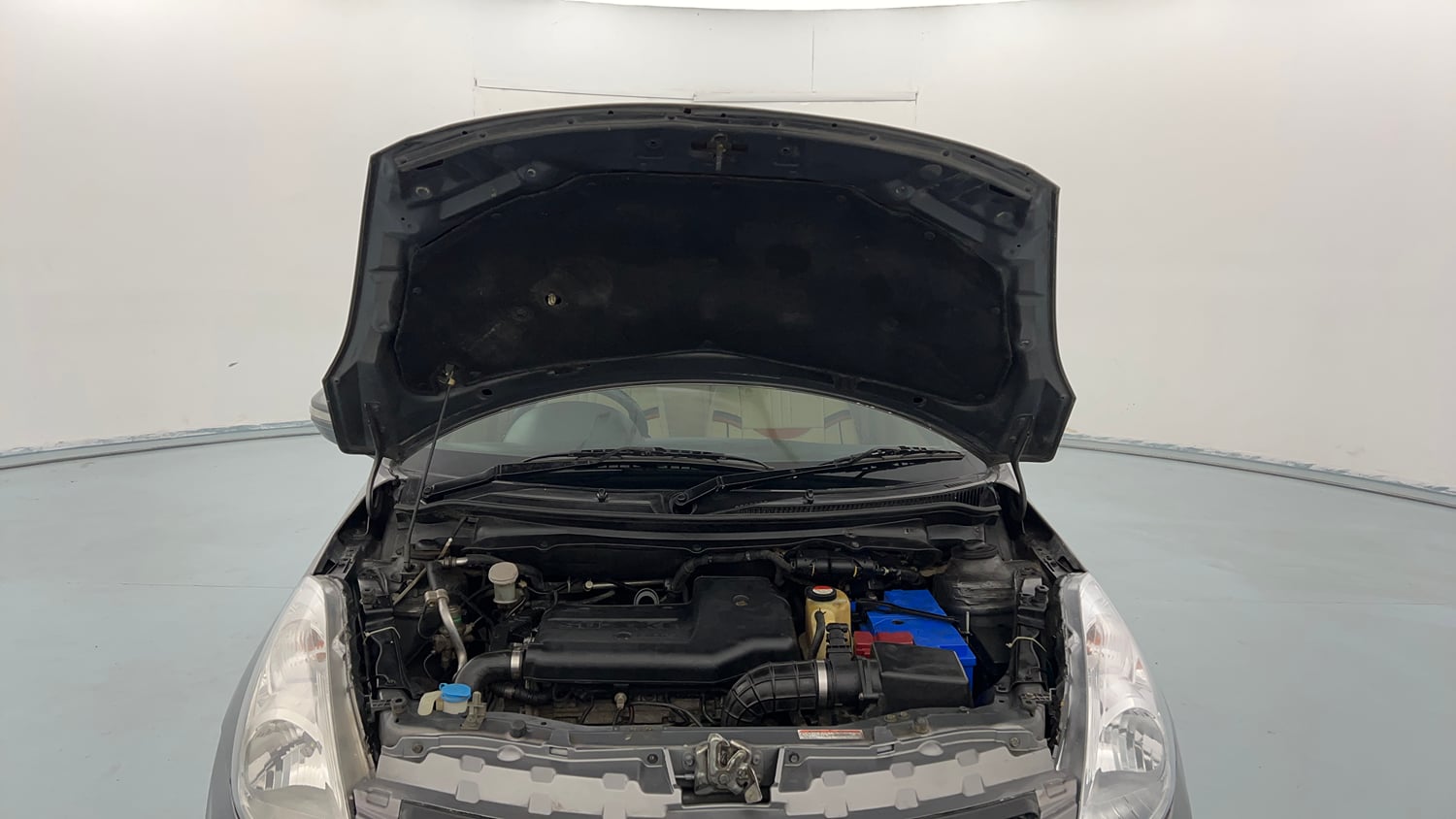 Used 2014 Maruti Suzuki Swift Dzire VDI Diesel Manual engine ENGINE & BONNET OPEN FRONT VIEW