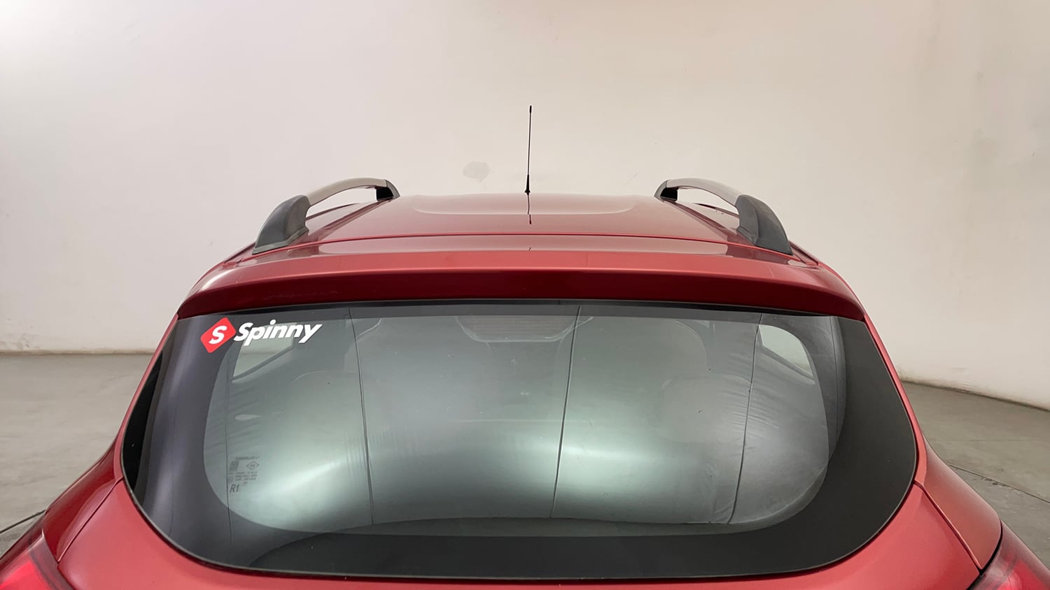 Used 2016 Renault Kwid RXT Petrol Manual exterior BACK WINDSHIELD VIEW