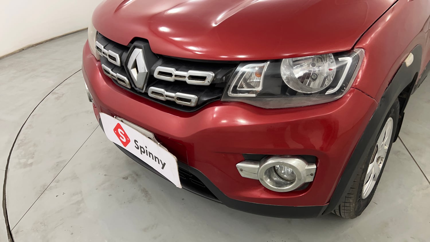 Used 2017 Renault Kwid RXT Petrol Manual dents MINOR SCRATCH