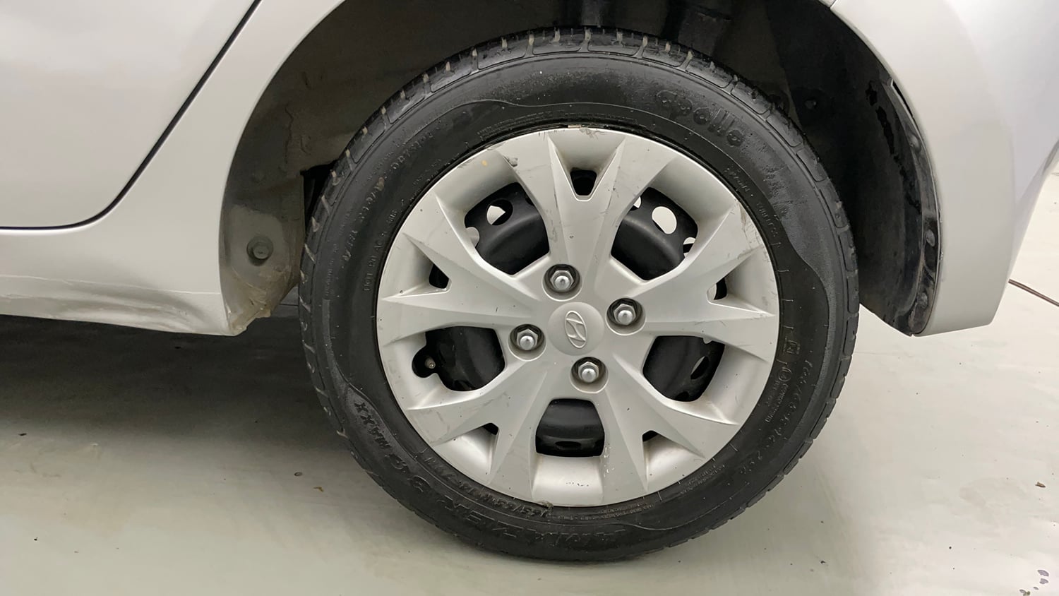 Used 2017 Hyundai Grand i10 Sportz 1.2 Kappa VTVT Petrol Manual tyres LEFT REAR TYRE RIM VIEW