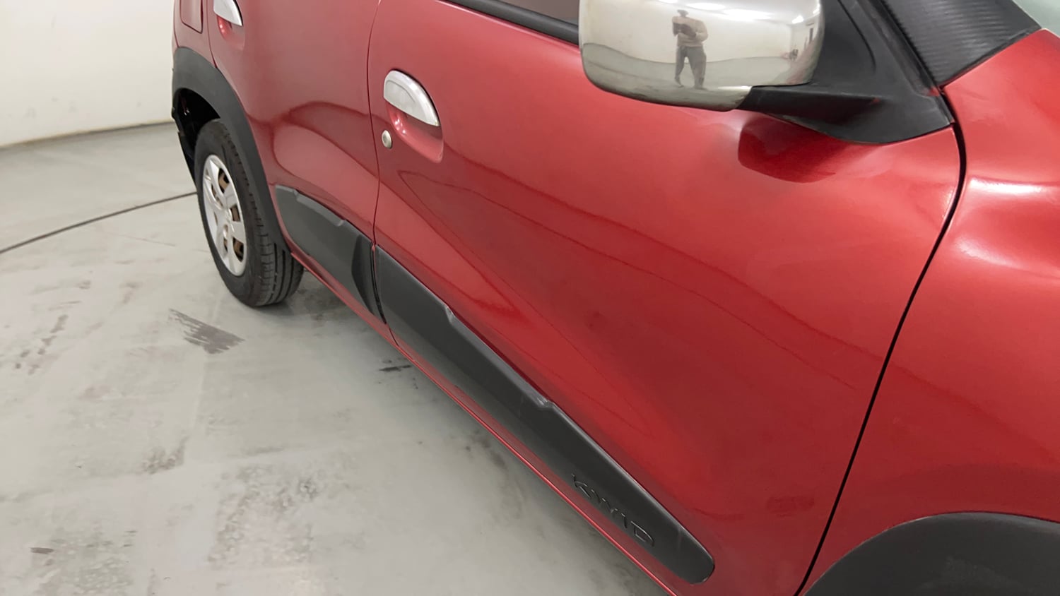 Used 2017 Renault Kwid RXT Petrol Manual dents MINOR DENT