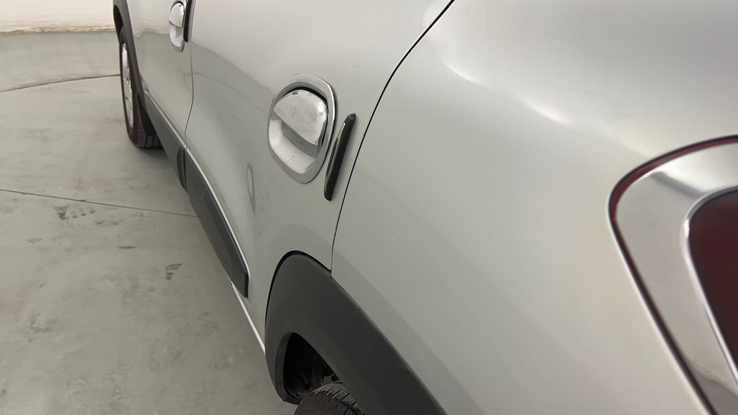 Used 2022 Renault Kwid RXT 1.0 (O) Petrol Manual dents MINOR SCRATCH