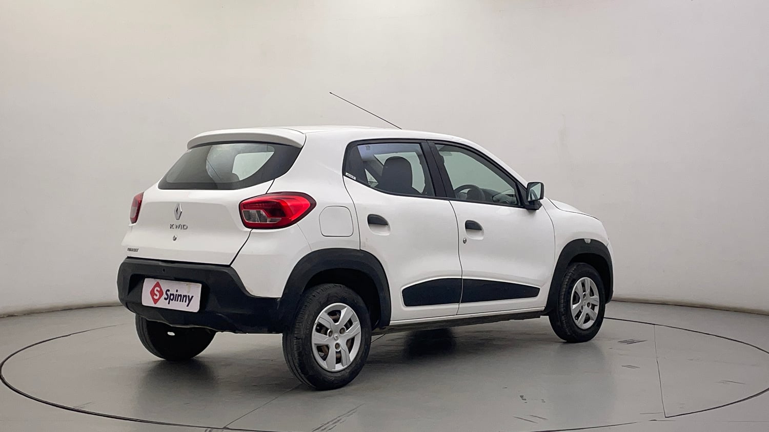 Used 2016 Renault Kwid RXT Petrol Manual exterior RIGHT REAR CORNER VIEW