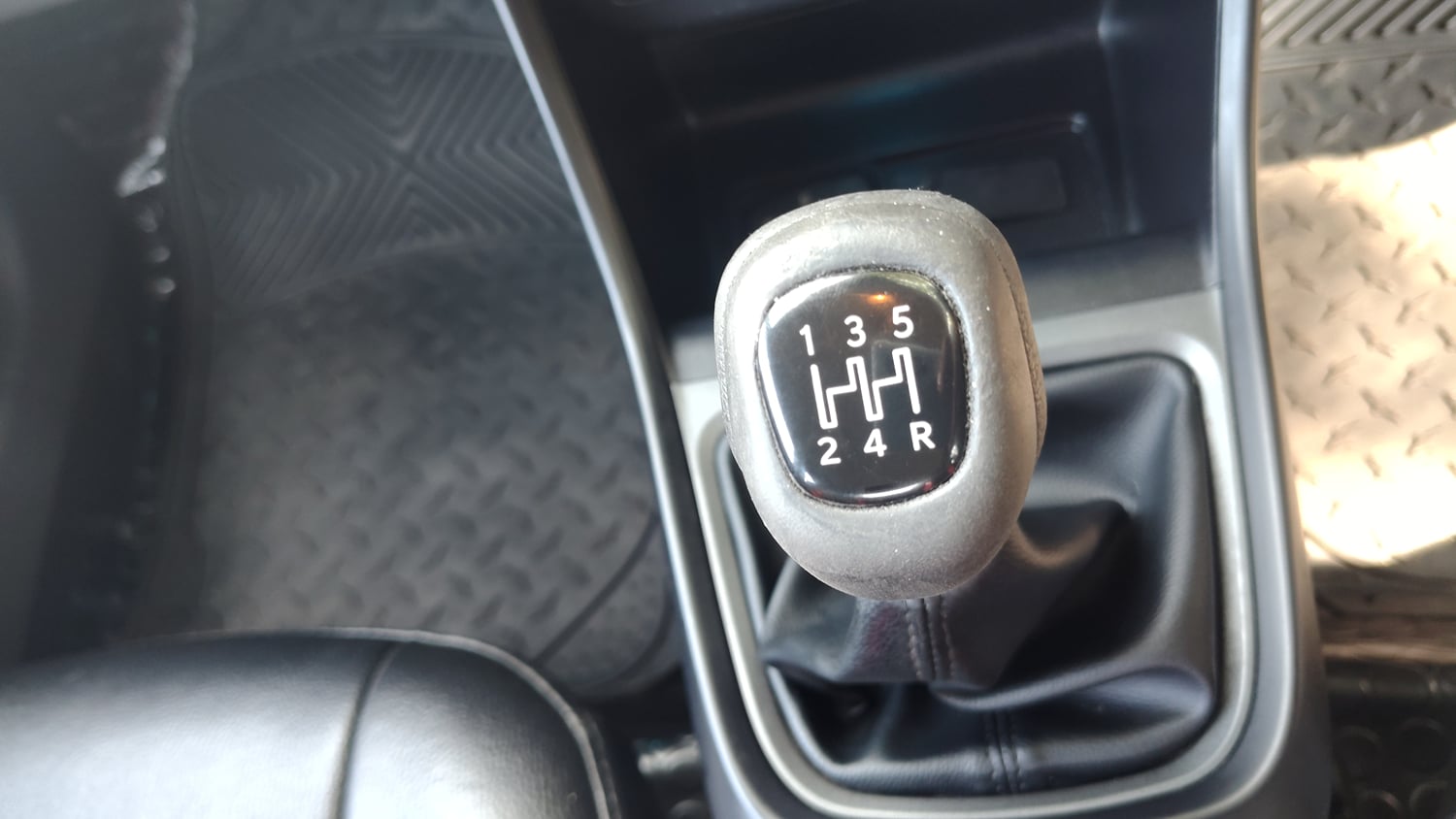 Used 2020 Tata Altroz XT Petrol Petrol Manual interior GEAR  KNOB VIEW