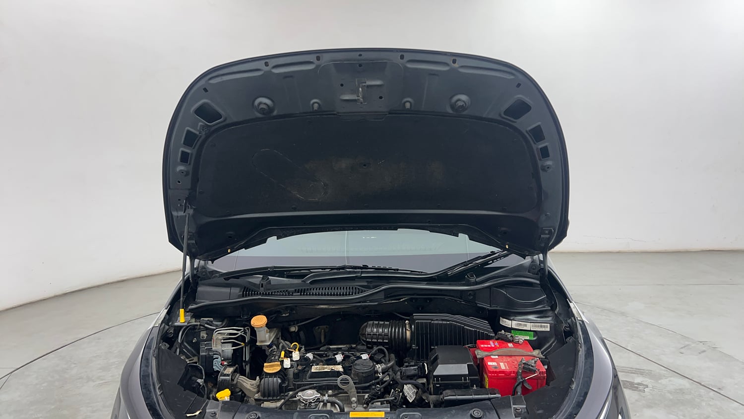 Used 2021 Tata Altroz XZ Petrol Petrol Manual engine ENGINE & BONNET OPEN FRONT VIEW