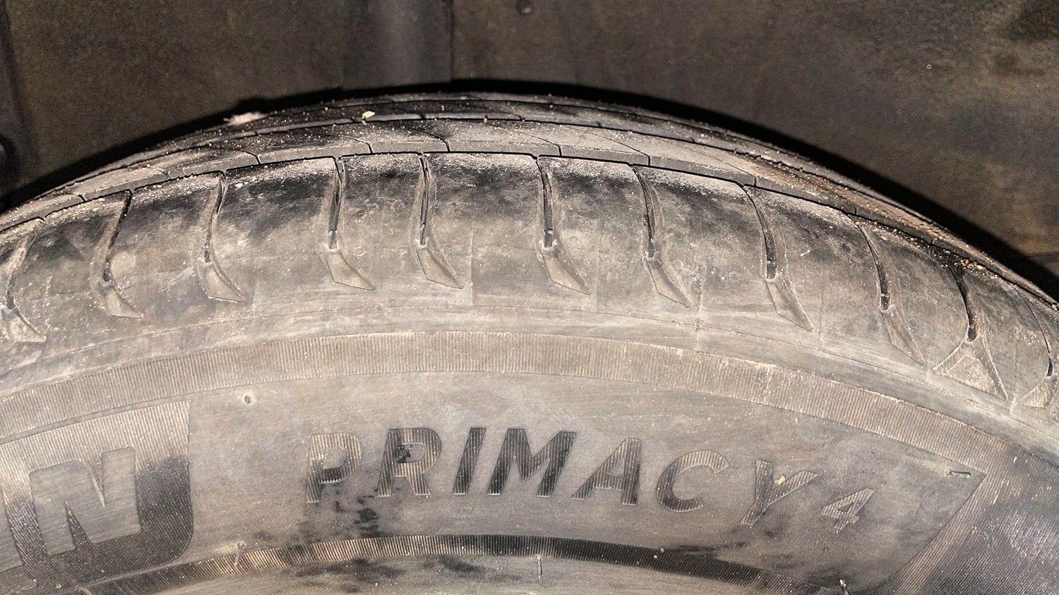 Used 2020 Kia Sonet GTX Plus 1.5 AT Diesel Automatic tyres RIGHT REAR TYRE TREAD VIEW