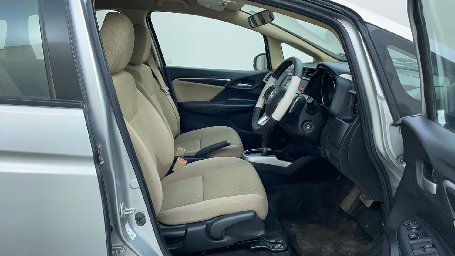 Used 2015 Honda Jazz V AT Petrol Petrol Automatic interior RIGHT SIDE FRONT DOOR CABIN VIEW