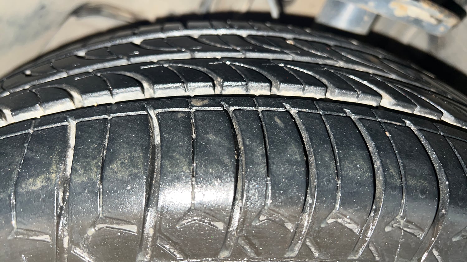 Used 2021 Tata Tiago XZ Petrol Manual tyres LEFT FRONT TYRE TREAD VIEW