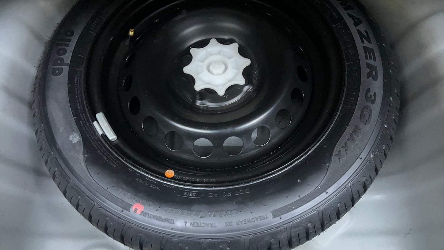 Used 2018 Hyundai Grand i10 Asta 1.2 Kappa VTVT Petrol Manual tyres SPARE TYRE VIEW
