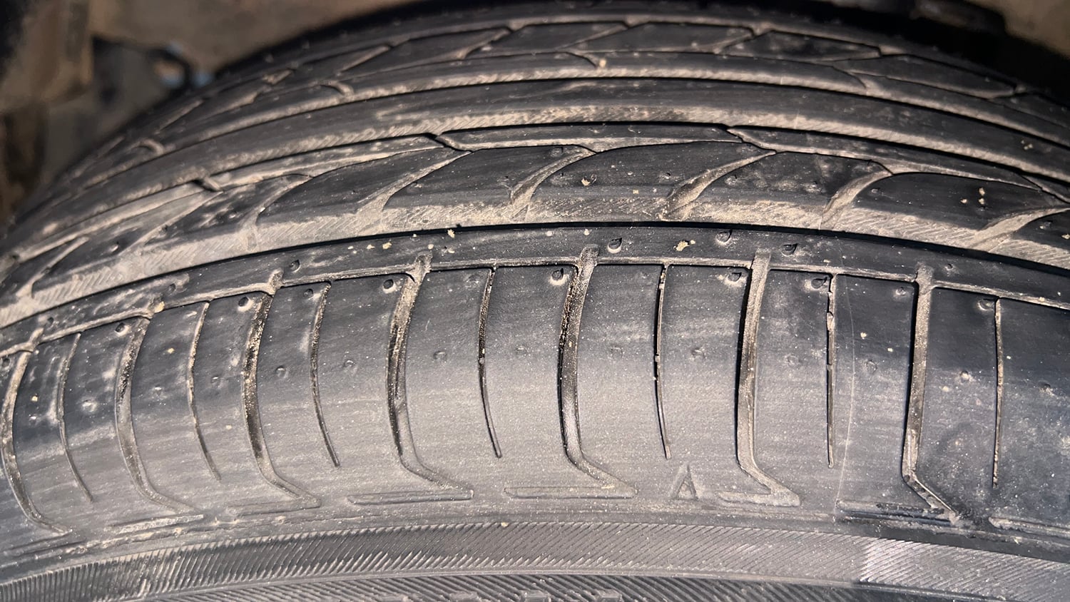 Used 2018 Maruti Suzuki Celerio VXi CNG Cng Manual tyres LEFT FRONT TYRE TREAD VIEW