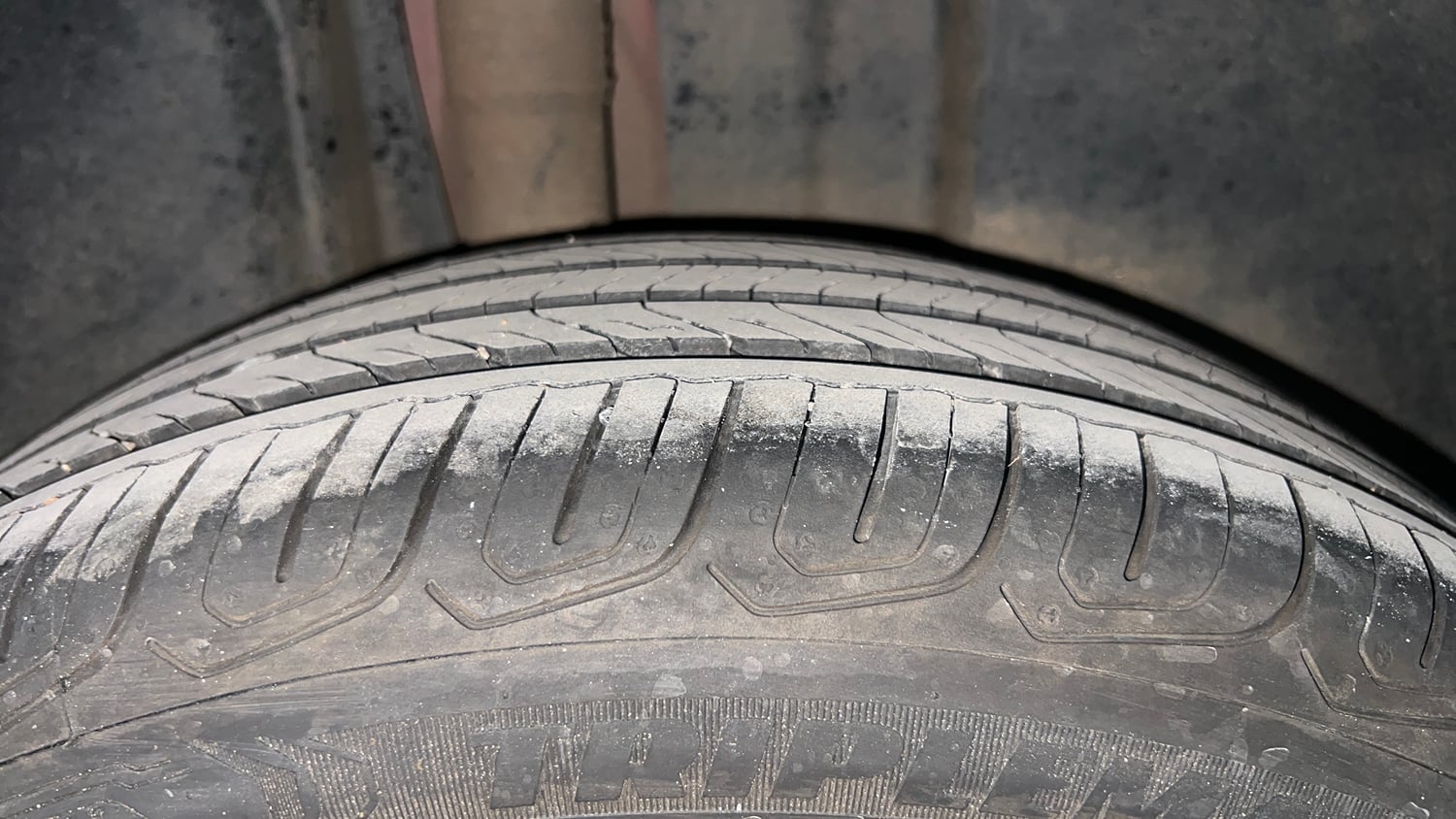 Used 2022 Skoda Kushaq Style 1.0L TSI AT Petrol Automatic tyres RIGHT REAR TYRE TREAD VIEW