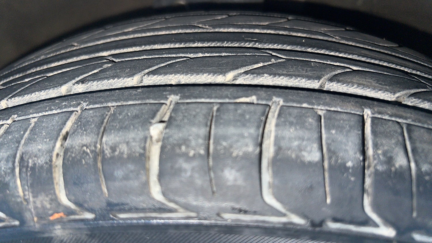 Used 2020 Maruti Suzuki Celerio VXi CNG Cng Manual tyres RIGHT FRONT TYRE TREAD VIEW