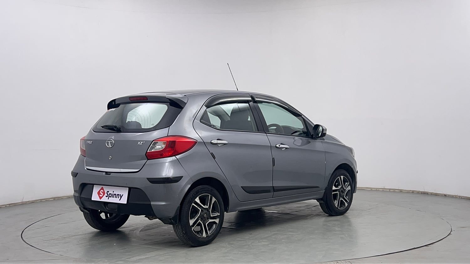 Used 2020 Tata Tiago Revotron XZ Plus Petrol Manual exterior RIGHT REAR CORNER VIEW