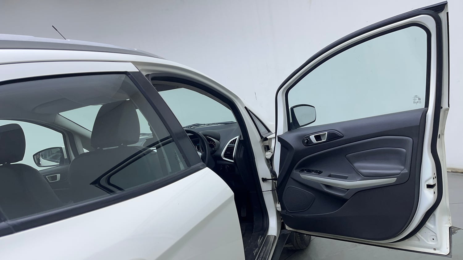 Used 2015 Ford EcoSport Titanium 1.5 TDCi (Opt) Diesel Manual interior RIGHT FRONT DOOR OPEN VIEW
