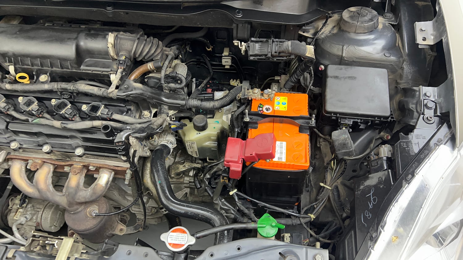 Used 2018 Maruti Suzuki Dzire VXi AMT Petrol Automatic engine ENGINE LEFT SIDE VIEW