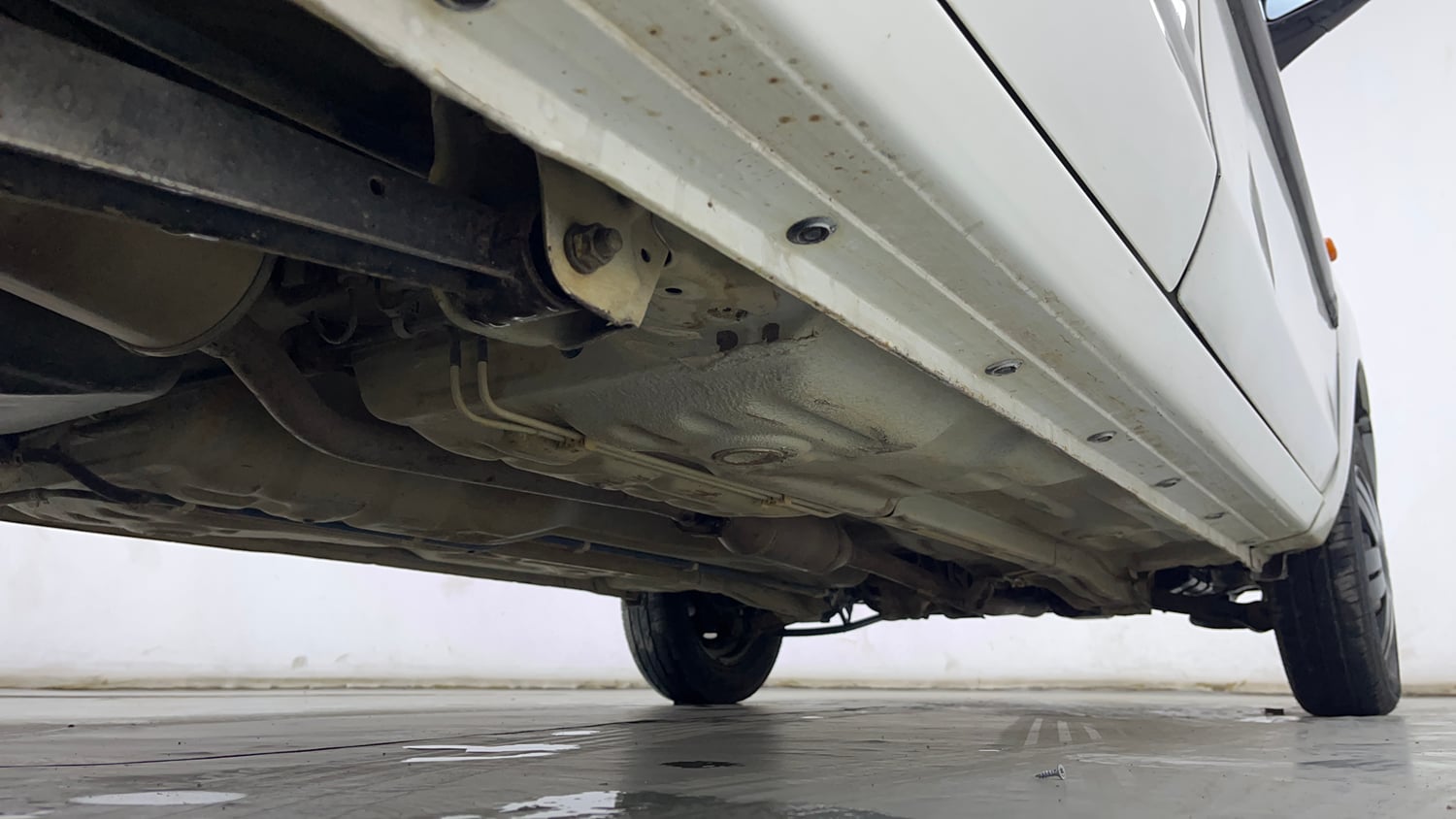 Used 2017 Maruti Suzuki Alto 800 VXi (O) Petrol Manual extra REAR RIGHT UNDERBODY VIEW