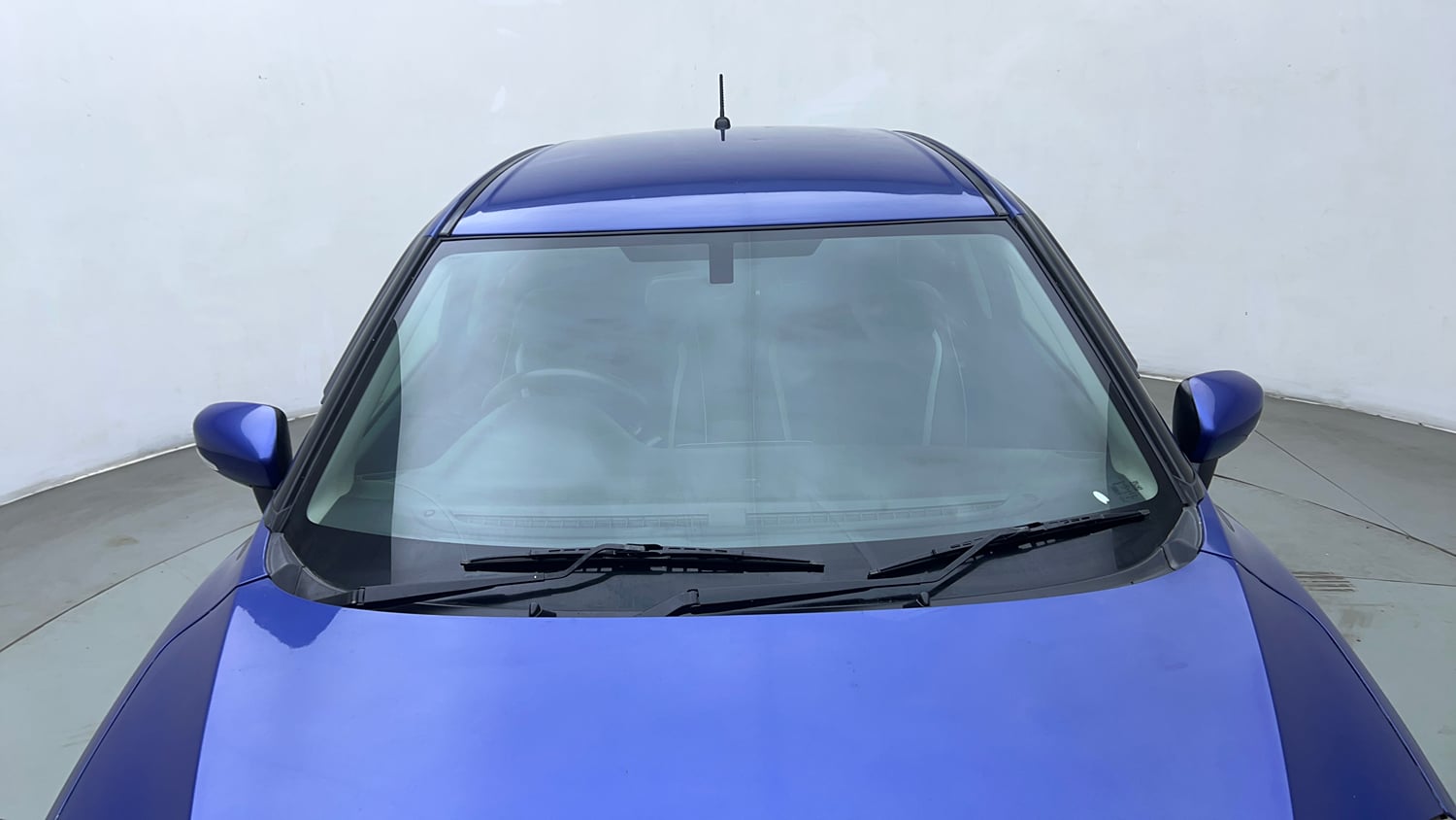 Used 2017 Maruti Suzuki Baleno Alpha 1.2 Petrol Manual exterior FRONT WINDSHIELD VIEW