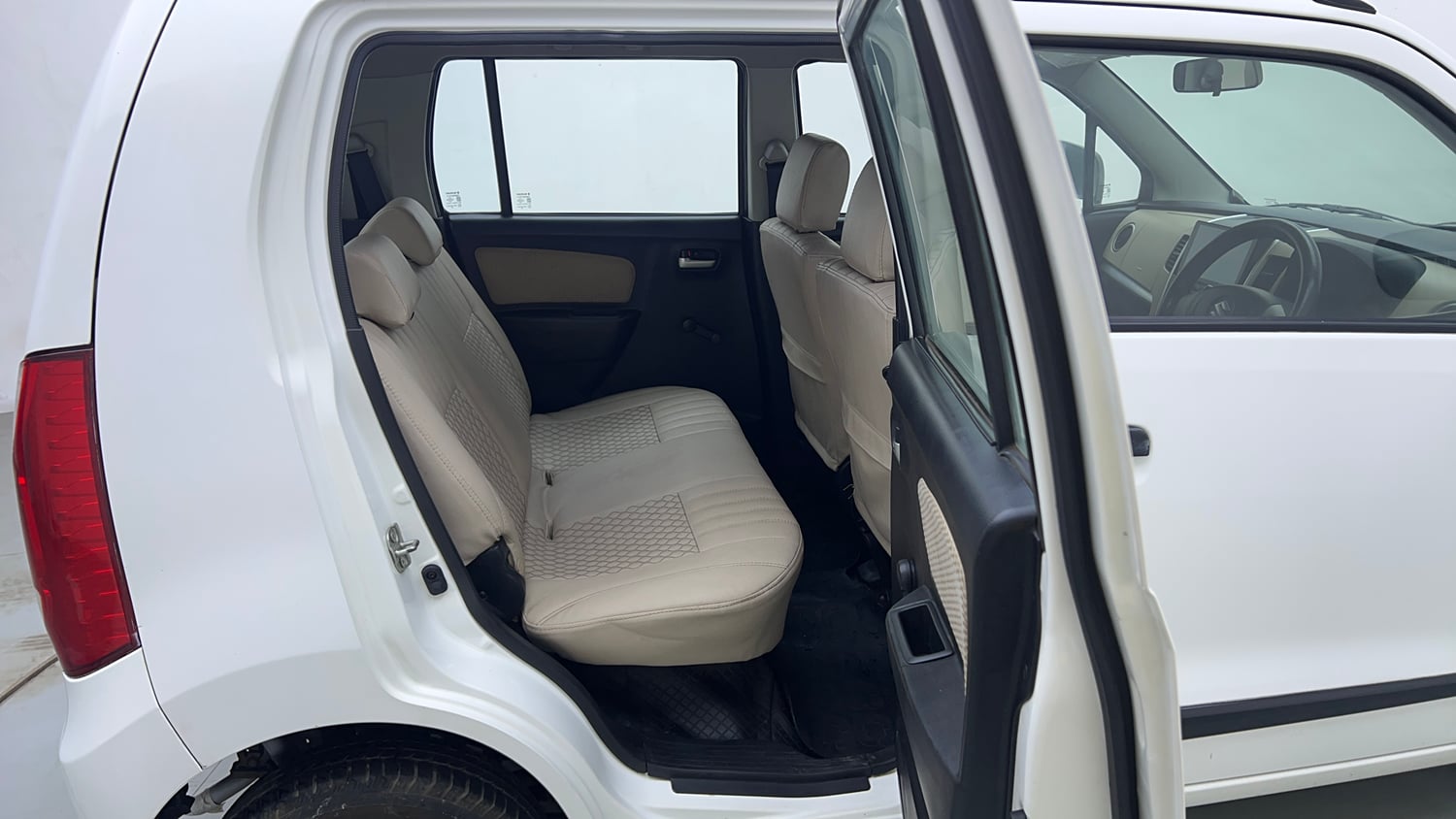 Used 2018 Maruti Suzuki Wagon R LXI Petrol Manual interior RIGHT SIDE REAR DOOR CABIN VIEW
