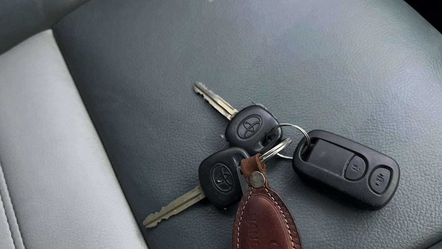 Used 2013 Toyota Etios Liva G Petrol Manual extra CAR KEY VIEW