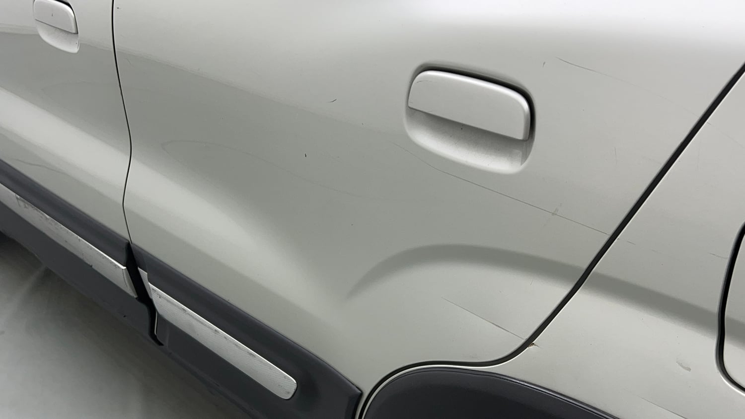Used 2020 Maruti Suzuki S-Presso VXi Plus AMT Petrol Automatic dents MINOR SCRATCH
