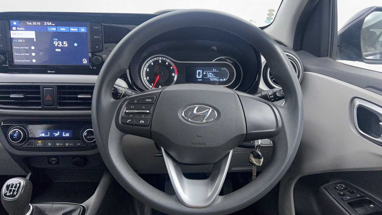Used 2022 Hyundai Grand i10 Nios Sportz 1.2 Kappa VTVT Petrol Manual interior STEERING VIEW