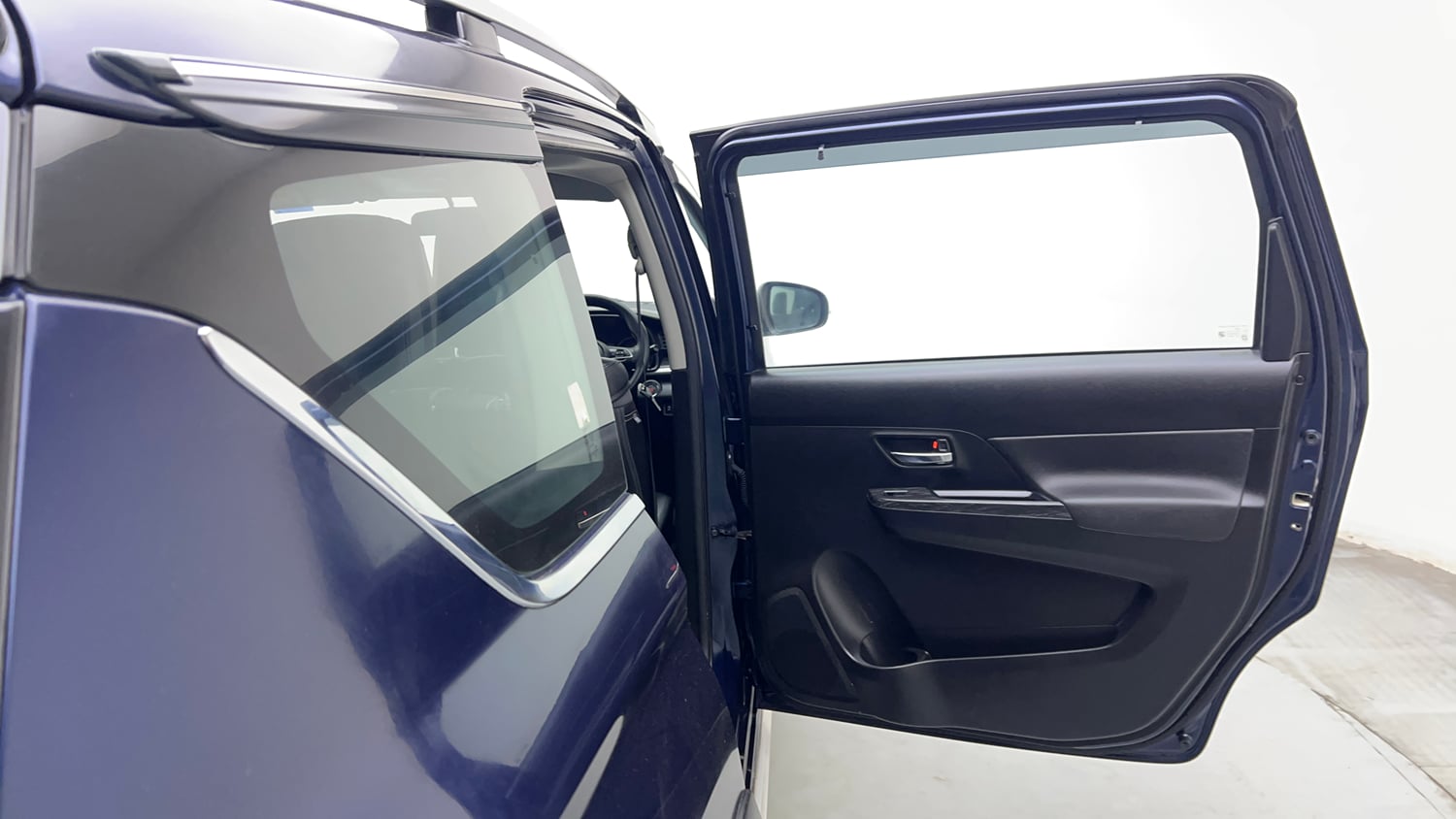 Used 2022 Maruti Suzuki XL6 Zeta MT Petrol Petrol Manual interior RIGHT REAR DOOR OPEN VIEW