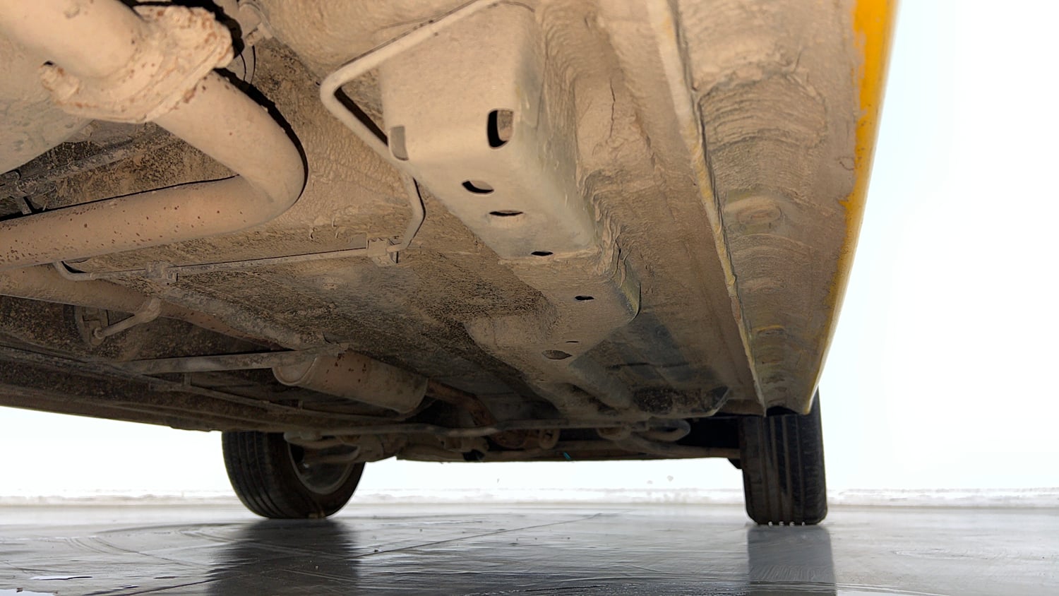 Used 2020 Tata Tiago XZA Plus Petrol Automatic extra REAR RIGHT UNDERBODY VIEW