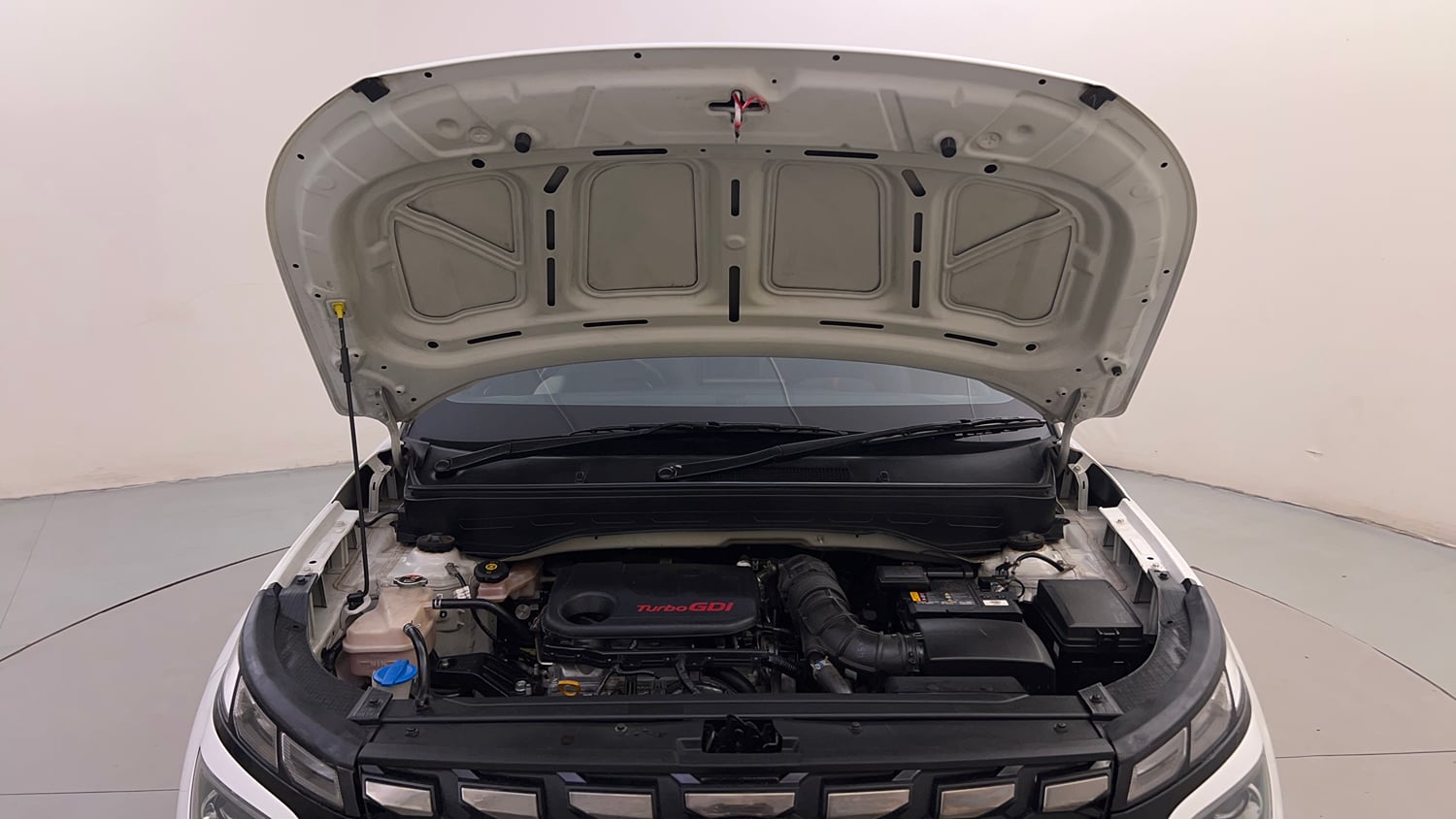 Used 2023 Hyundai Venue N-Line N6 DCT Dual Tone Petrol Automatic engine ENGINE & BONNET OPEN FRONT VIEW