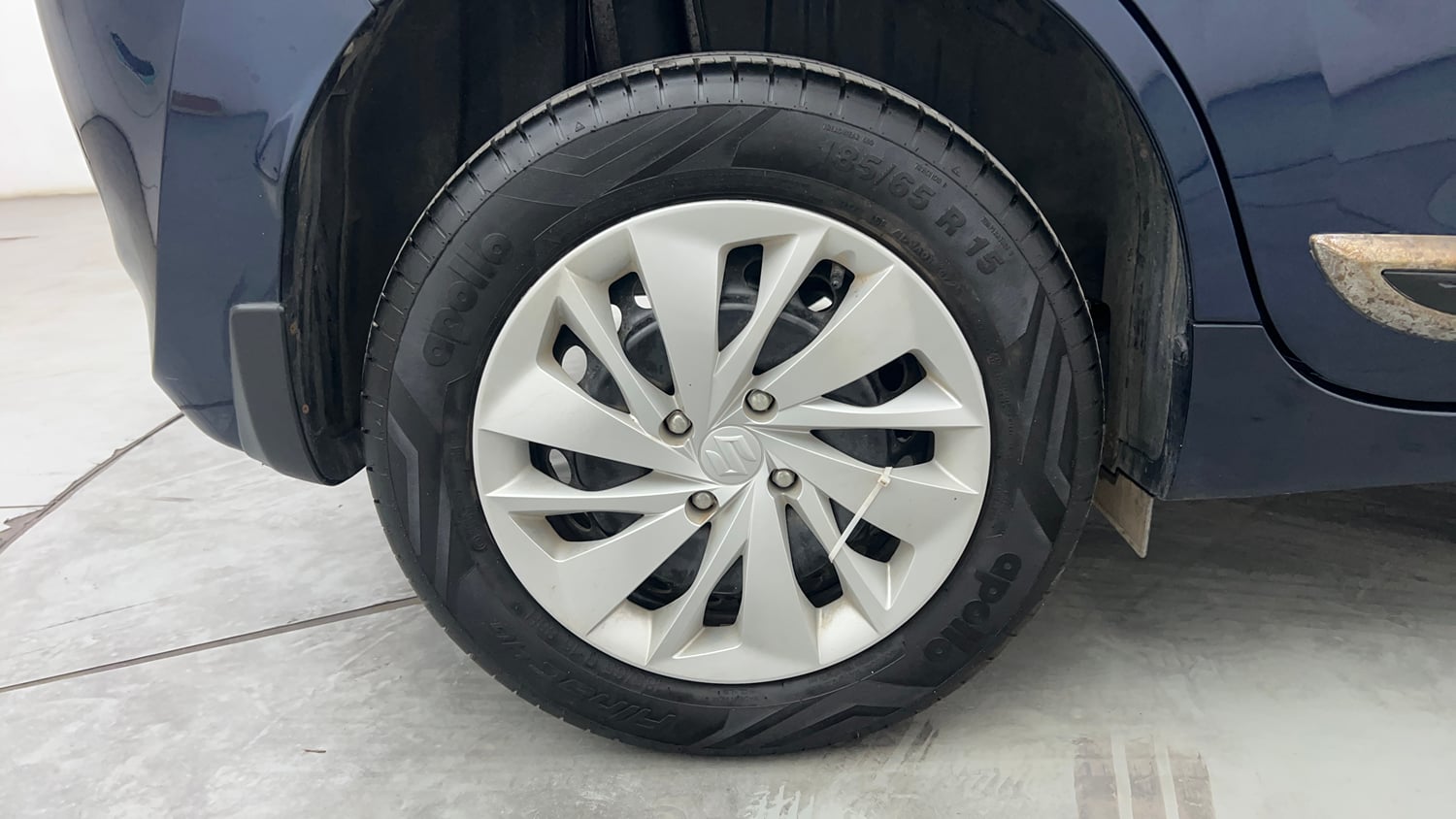 Used 2026 Maruti Suzuki Baleno Delta AGS Petrol Automatic tyres RIGHT REAR TYRE RIM VIEW