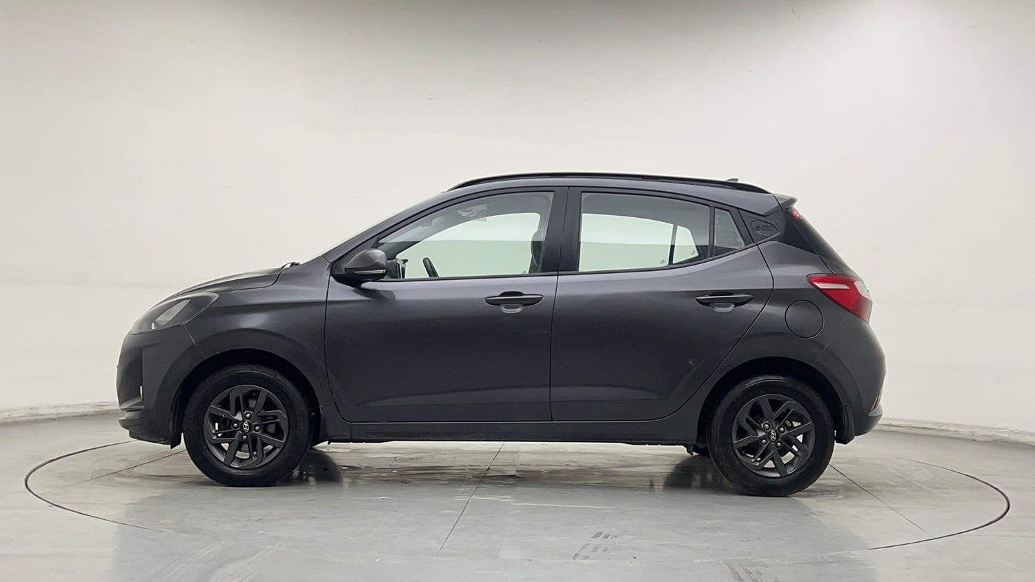 Used 2022 Hyundai Grand i10 Nios Sportz 1.2 Kappa VTVT Petrol Manual exterior LEFT SIDE VIEW