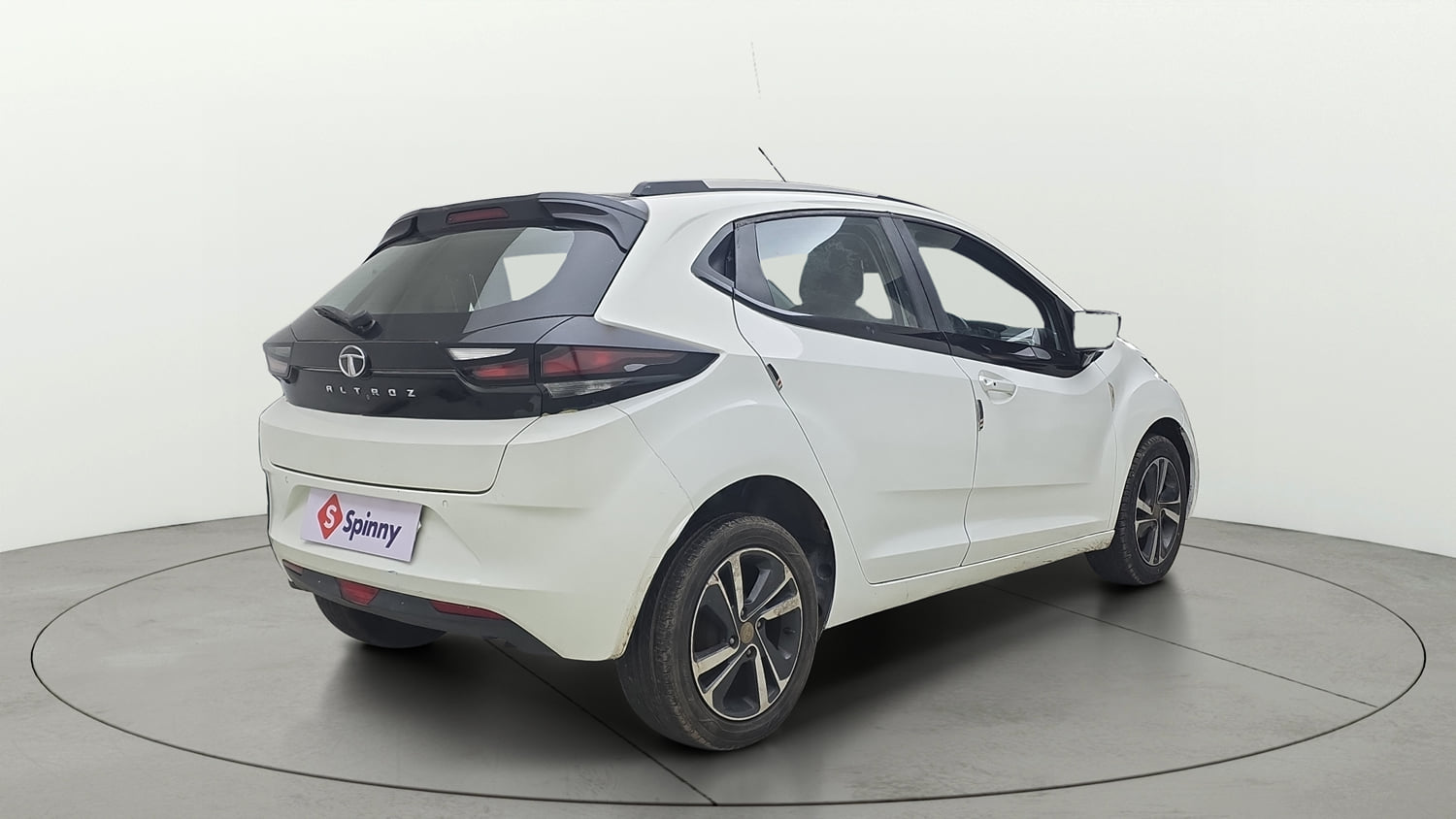 Used 2020 Tata Altroz XZ Petrol Petrol Manual exterior RIGHT REAR CORNER VIEW