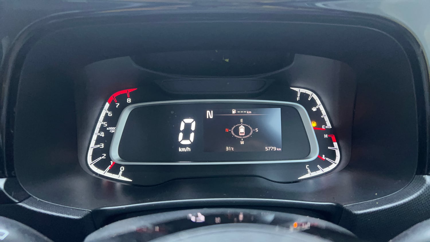 Used 2022 Kia Sonet GTX Plus 1.0 iMT Petrol Manual interior CLUSTERMETER VIEW