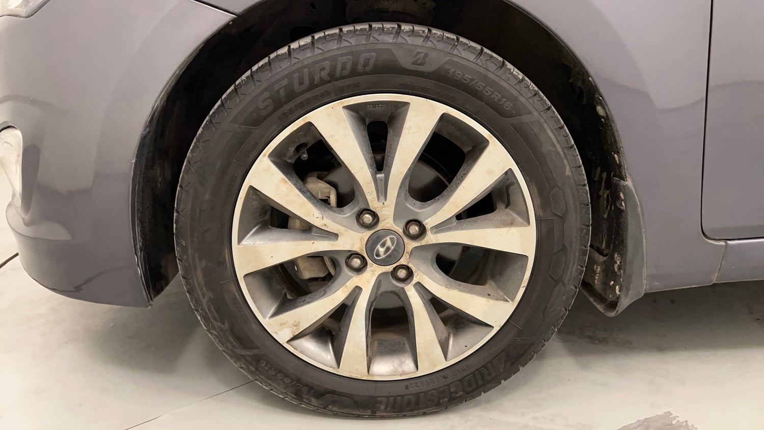 Used 2015 Hyundai Fluidic Verna 4S 1.6 VTVT SX Petrol Manual tyres LEFT FRONT TYRE RIM VIEW
