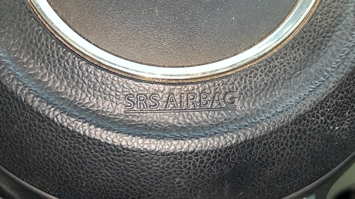 Used 2018 Maruti Suzuki Dzire VXi AMT Petrol Automatic top_features Airbags