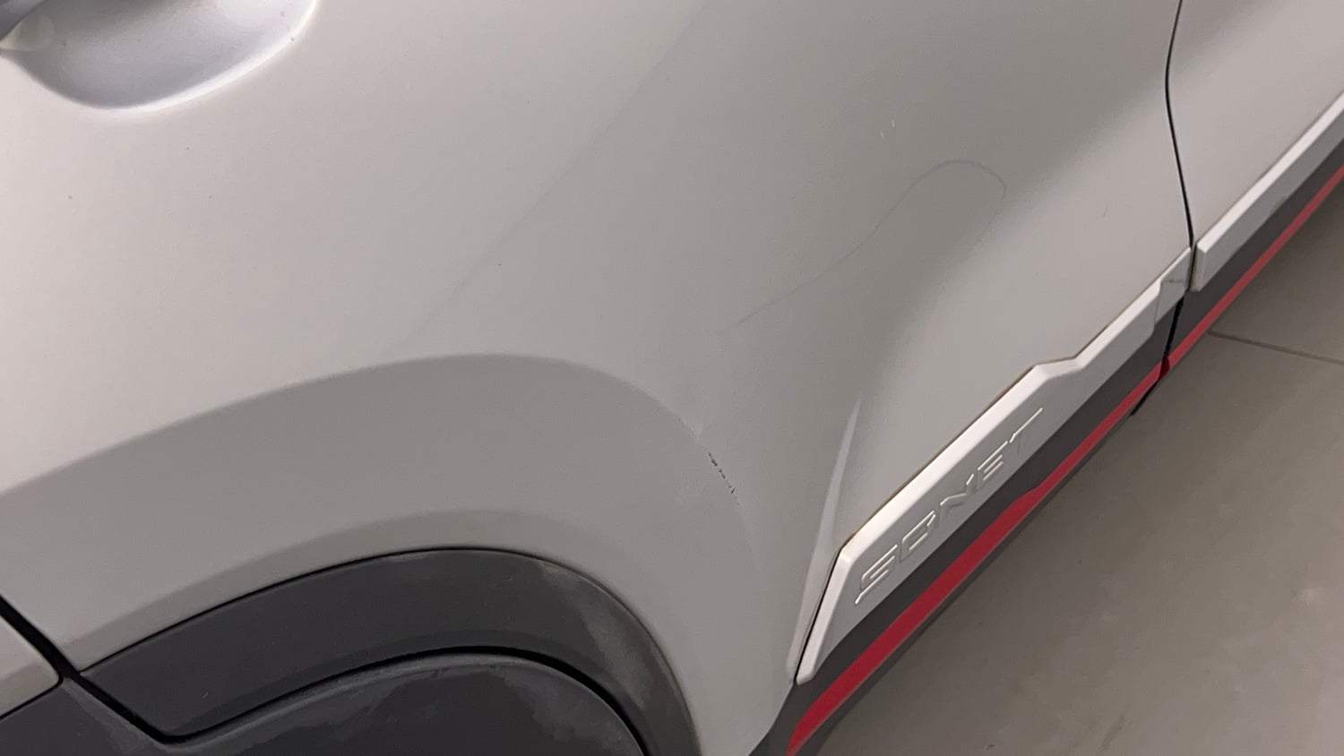 Used 2022 Kia Sonet GTX Plus 1.0 DCT Petrol Automatic dents MINOR SCRATCH