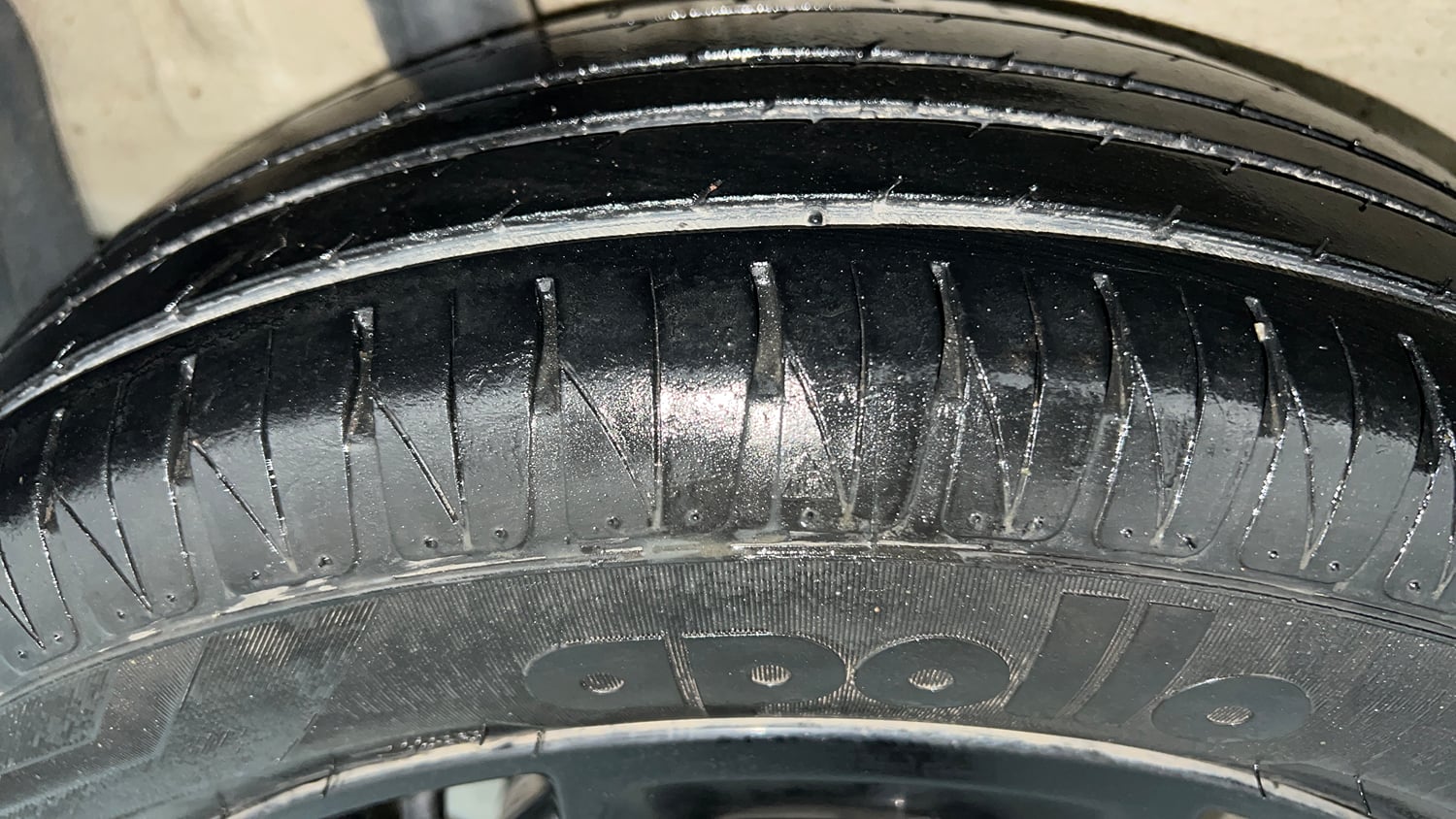 Used 2023 Maruti Suzuki Ignis Zeta 1.2 MT Petrol Manual tyres RIGHT REAR TYRE TREAD VIEW