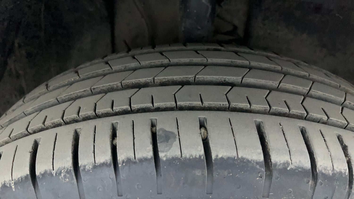 Used 2023 Tata Punch Creative AMT Petrol Automatic tyres RIGHT FRONT TYRE TREAD VIEW