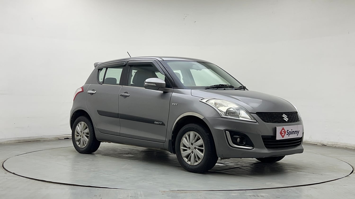 Used 2015 Maruti Suzuki Swift ZXi Petrol Manual exterior RIGHT FRONT CORNER VIEW