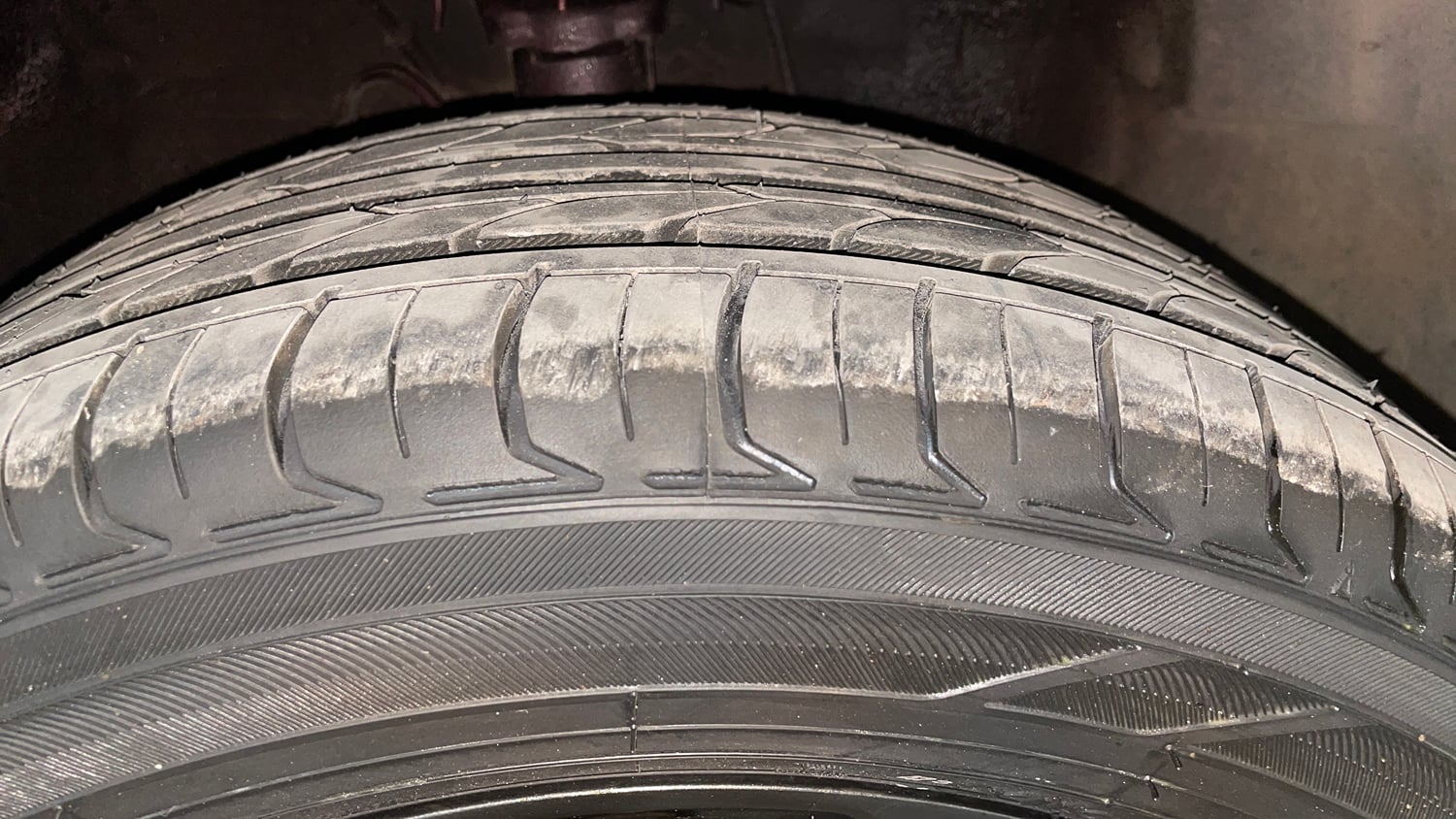 Used 2020 Hyundai Elite i20 Sportz Plus 1.2 Petrol Manual tyres RIGHT FRONT TYRE TREAD VIEW