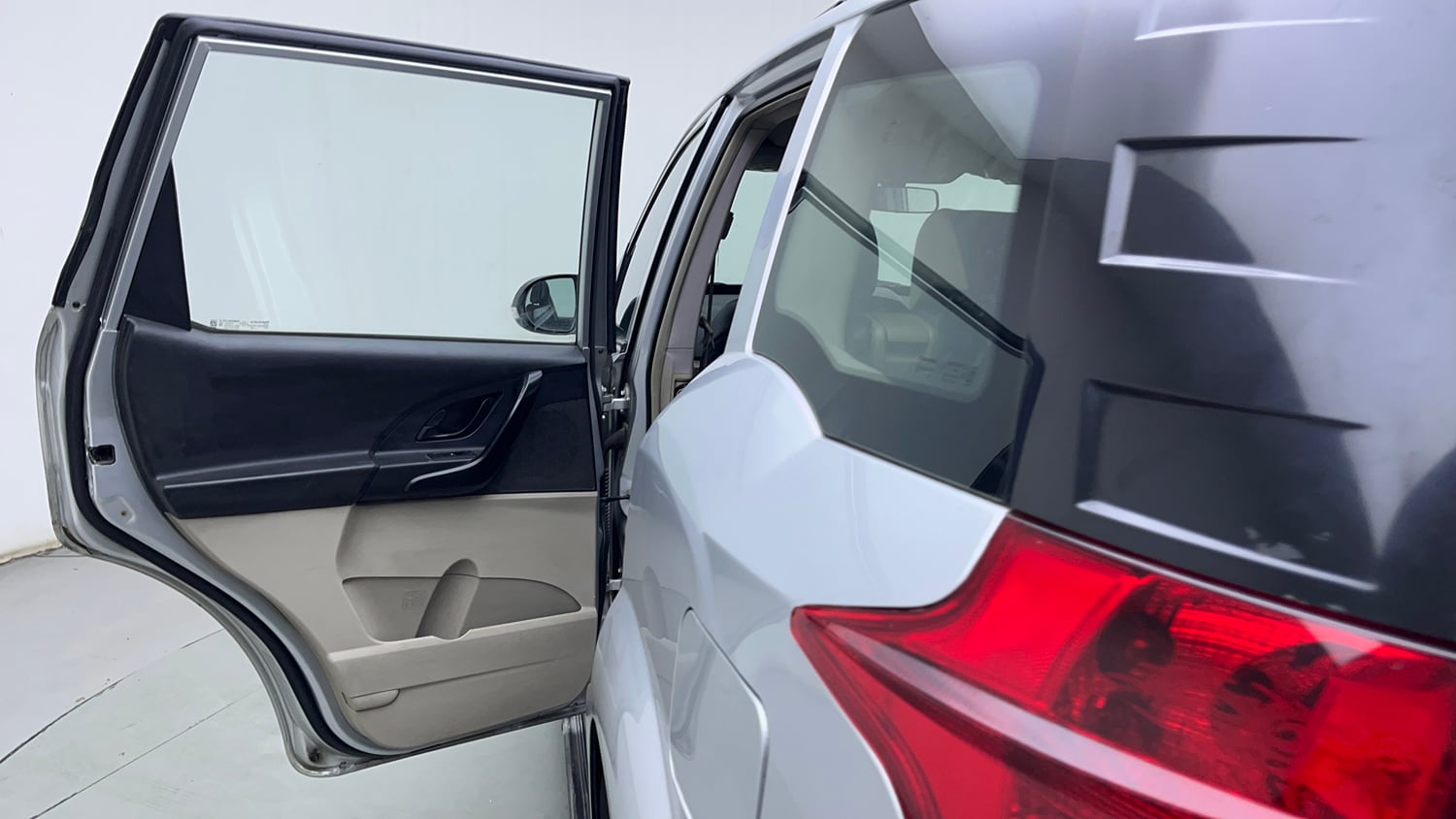 Used 2017 Mahindra XUV500 W4 Diesel Manual interior LEFT REAR DOOR OPEN VIEW