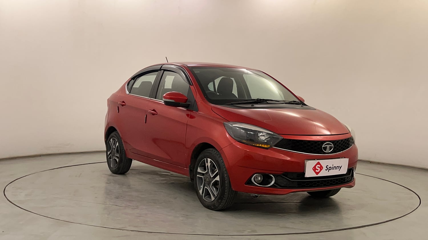 Used 2017 Tata Tigor Revotron XZ (O) Petrol Manual exterior RIGHT FRONT CORNER VIEW