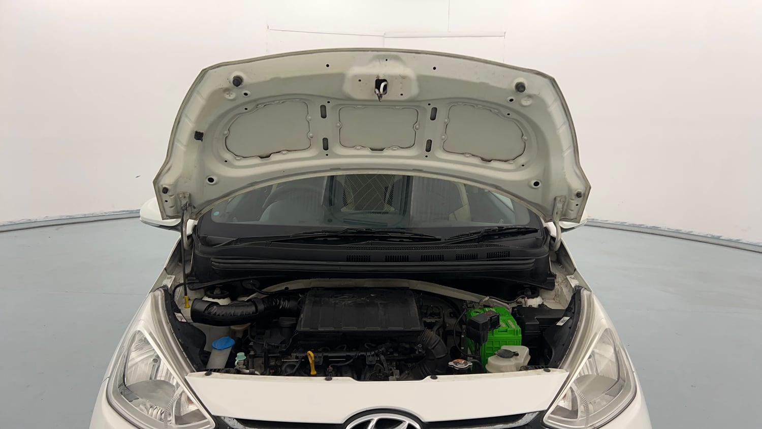 Used 2019 Hyundai Grand i10 Sportz 1.2 Kappa VTVT Petrol Manual engine ENGINE & BONNET OPEN FRONT VIEW