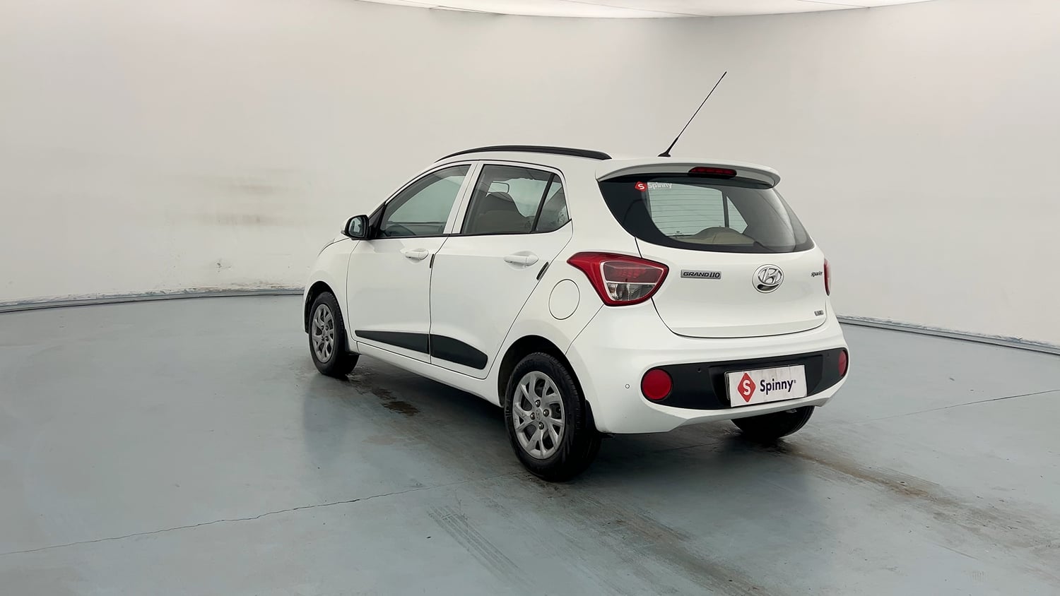 Used 2019 Hyundai Grand i10 Sportz 1.2 Kappa VTVT Petrol Manual exterior LEFT REAR CORNER VIEW